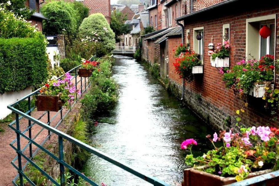 Le Clos Saint Vincent Manneville-ès-Plains Esterno foto